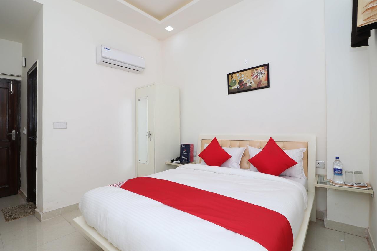 Oyo 13406 Hotel Golden Leaf Bareilly Dış mekan fotoğraf