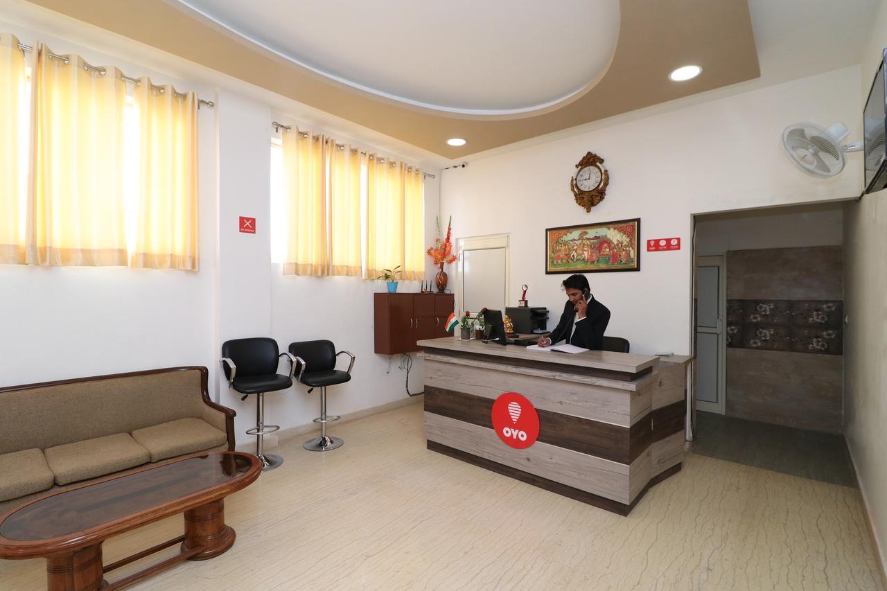 Oyo 13406 Hotel Golden Leaf Bareilly Dış mekan fotoğraf