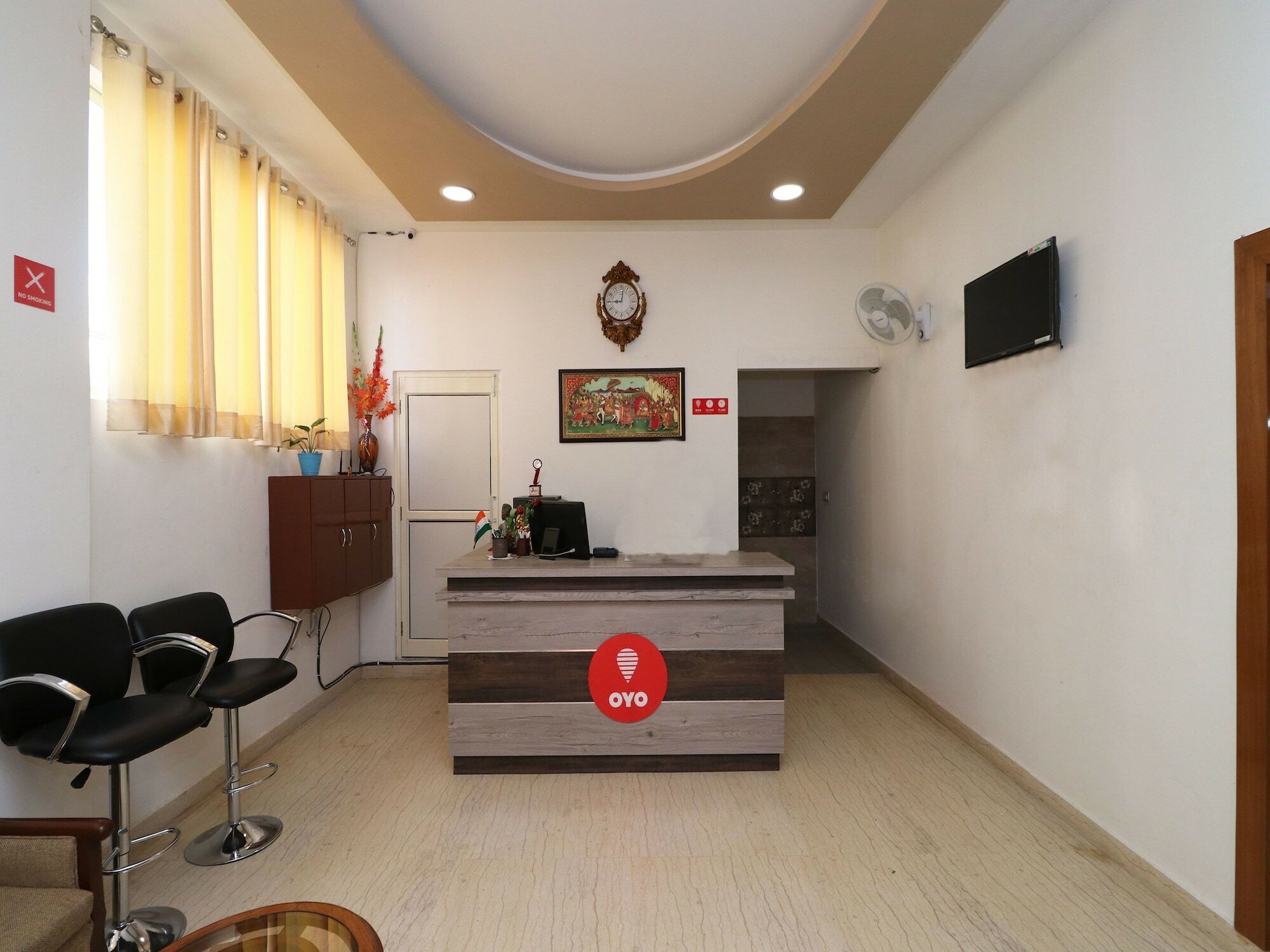 Oyo 13406 Hotel Golden Leaf Bareilly Dış mekan fotoğraf